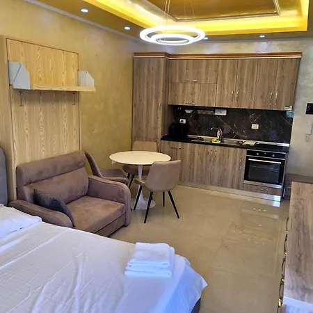 Newborn Apartments Lungomare Vlore Exterior photo