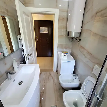Newborn Apartments Lungomare Vlore Exterior photo