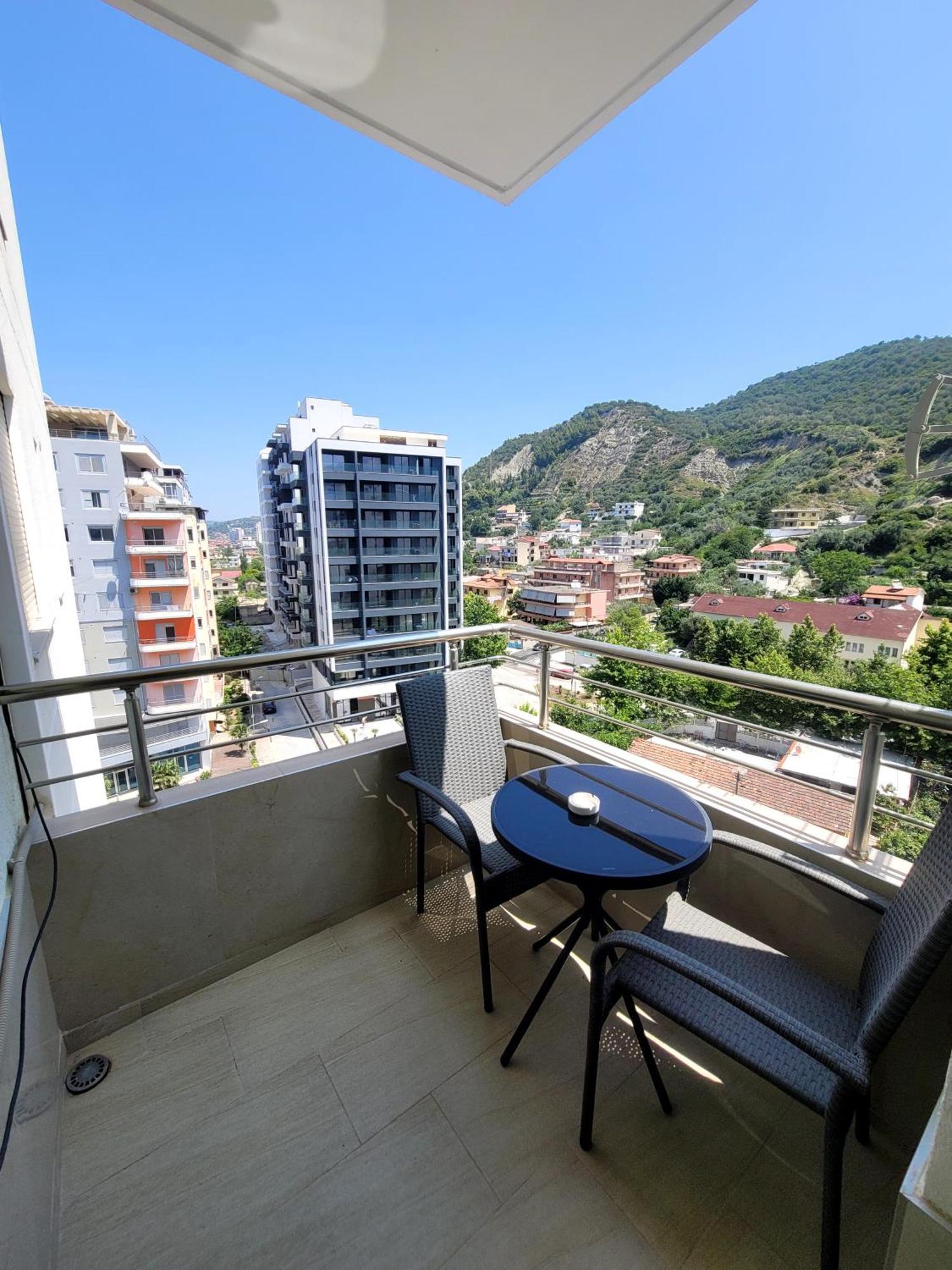 Newborn Lungomare Apartament Wlora
