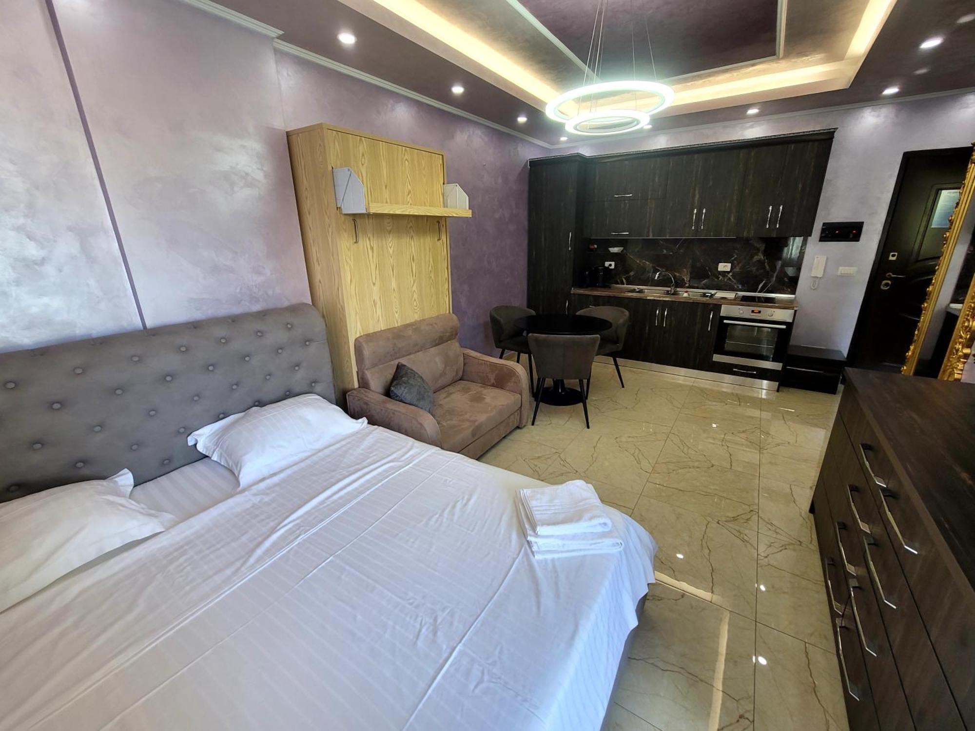 Newborn Lungomare Apartament *